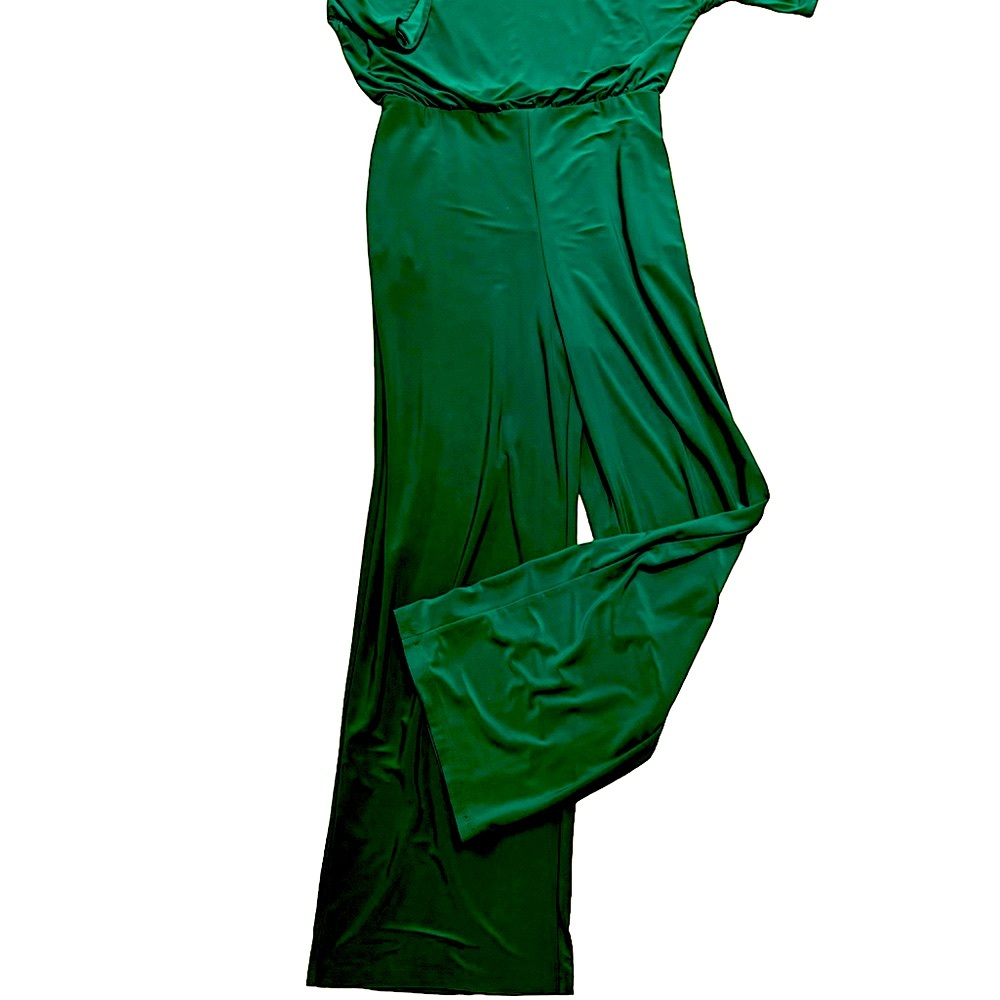Vince Camuto Green jumpsuit/ pantsuit  Size 10